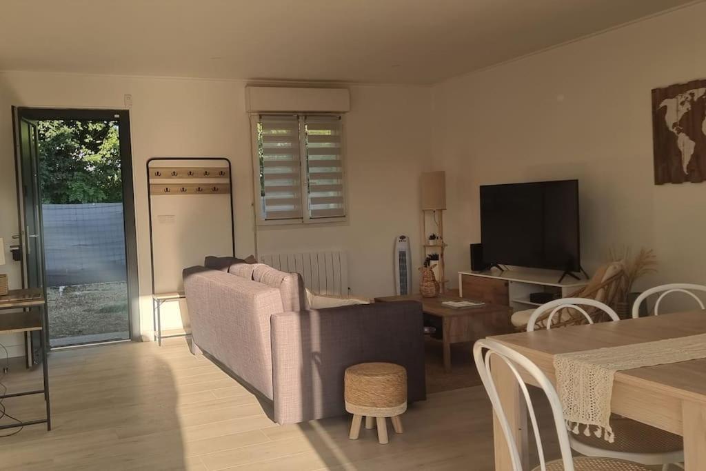 Maison Au Calme Entre Collegues Ou Famille - La Boheme - Saint-Seurin-sur-l'Isle Экстерьер фото